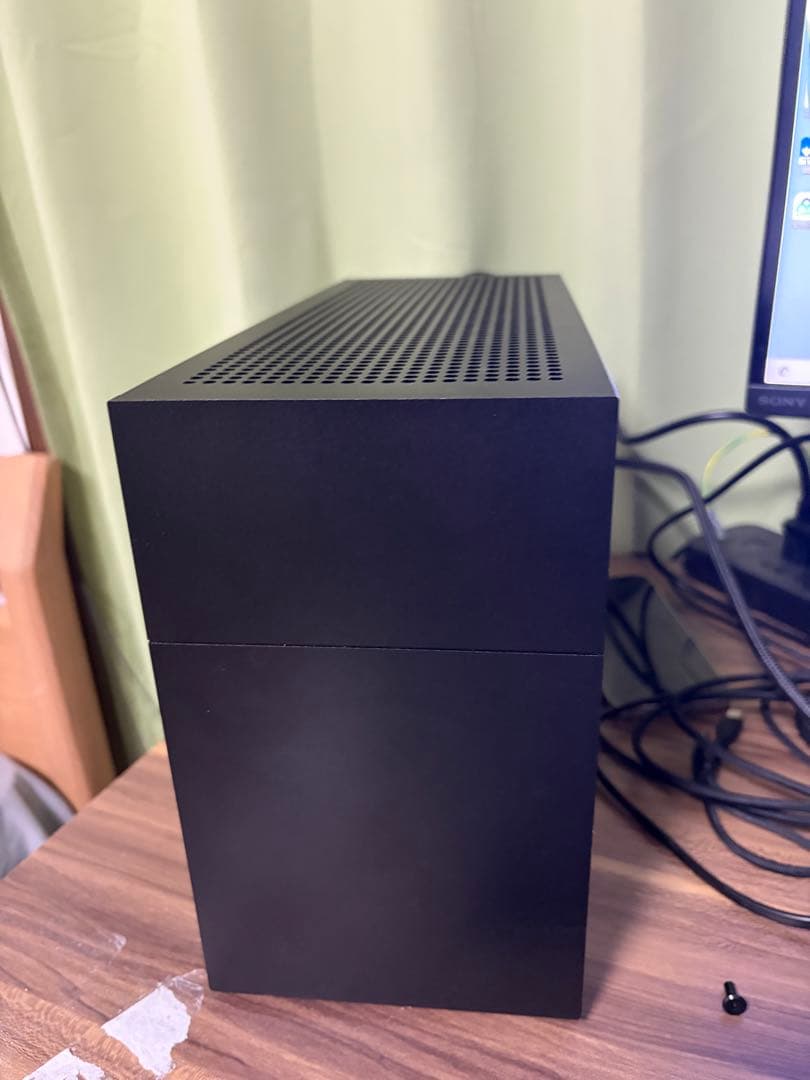 ブラック PCケース メッシュパターン