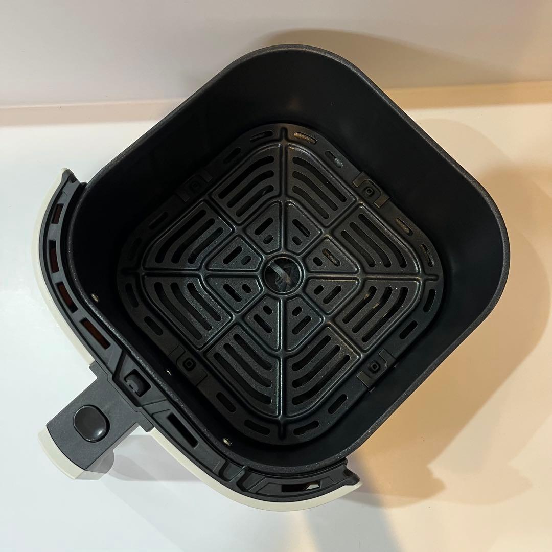 COSORI コソリ4.7リットル　エアフライヤー CAF-L501-WJP