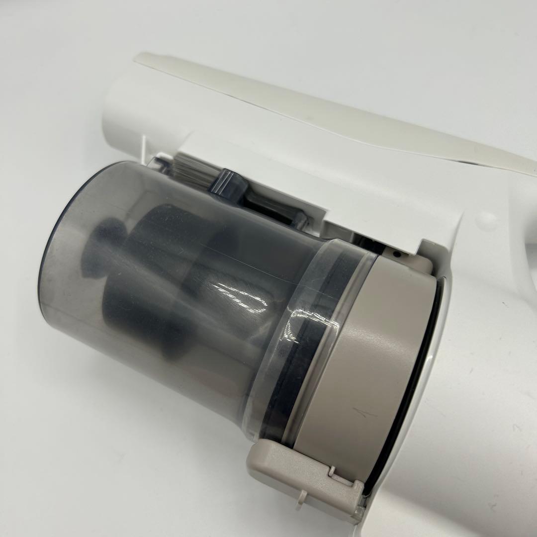 Panasonic パナソニック 充電式掃除機 MC-SB32J 2023年製