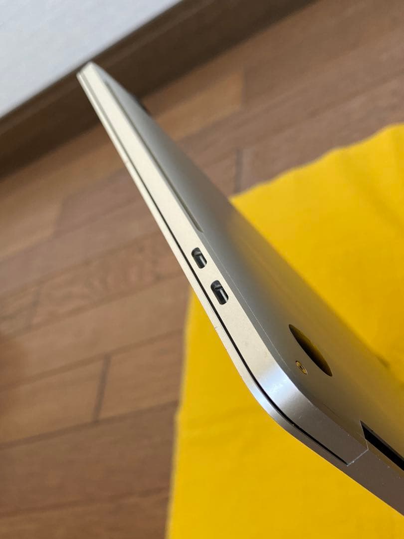 MacBookPro13-inch/2018/メモリ8GB/512GB SSD