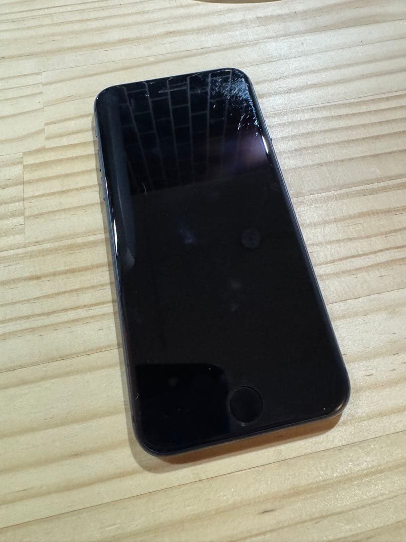 【本体のみ】iPhone8 64GB グレー SIMフリー 最大容量100％