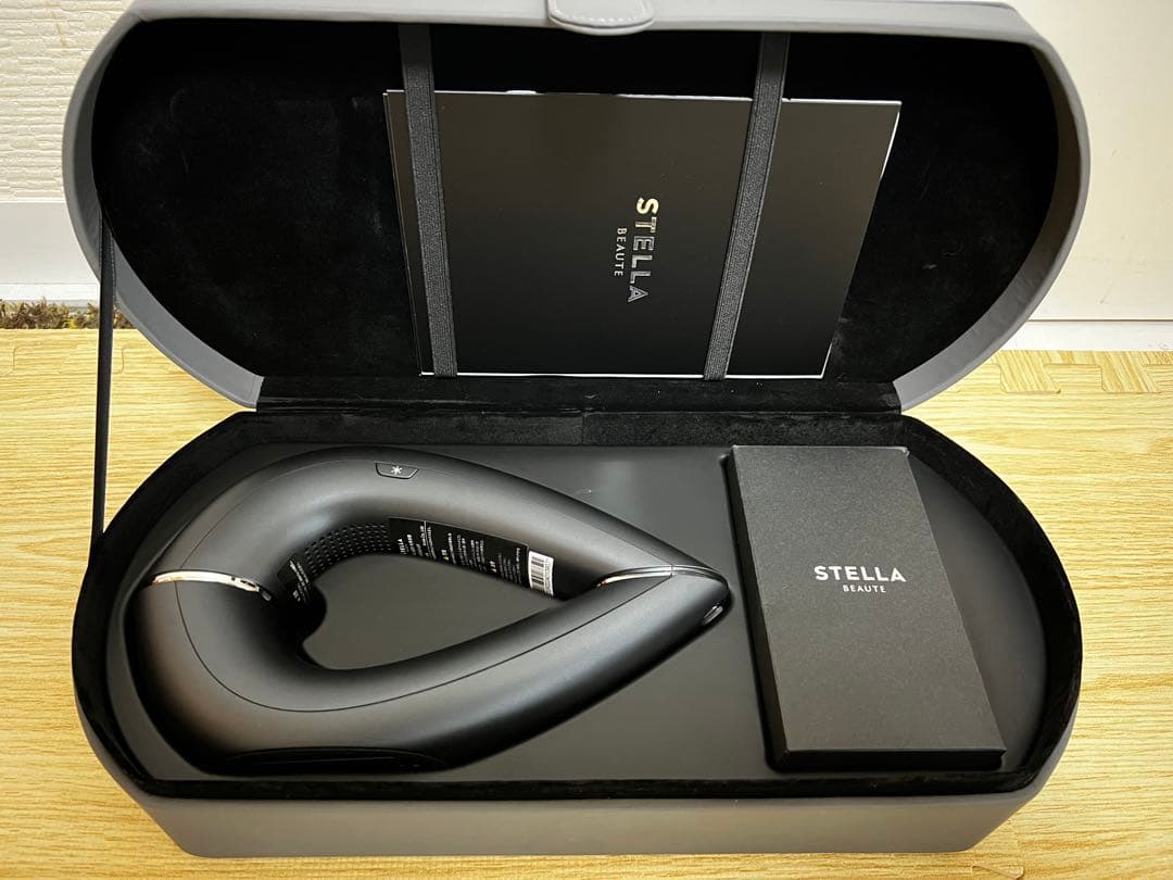 チャンス‼︎【STELLA BEAUTE 】光美容器　専用ケース付き