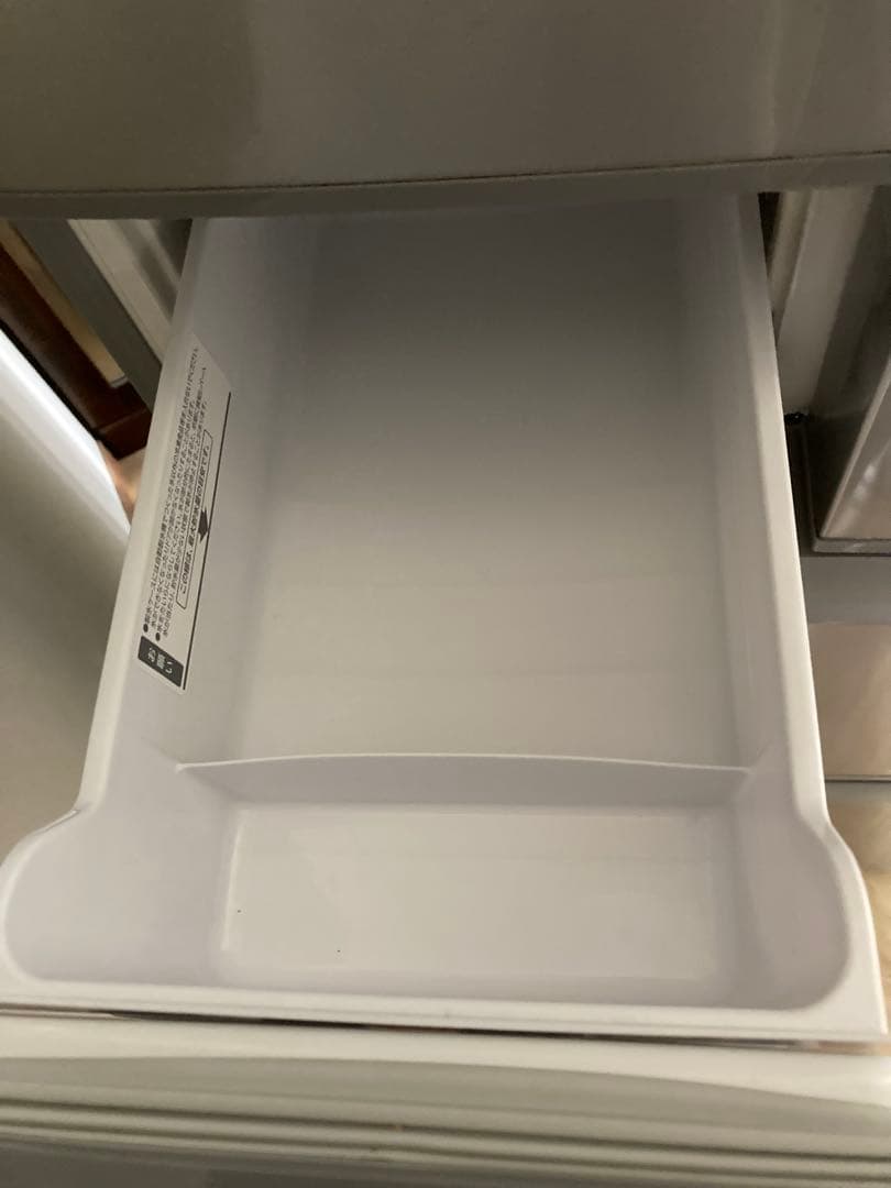 日立6ドア冷蔵庫 517L（R-F520D）