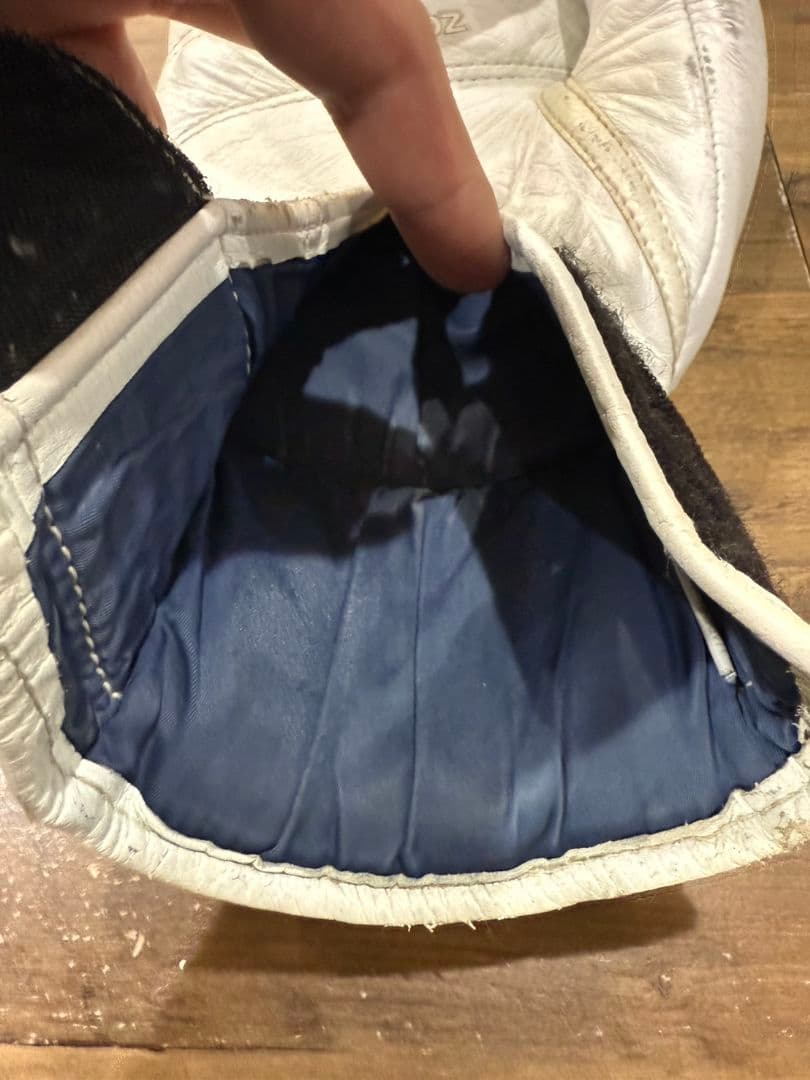 Winning ボクシンググローブ 16 oz ホワイト