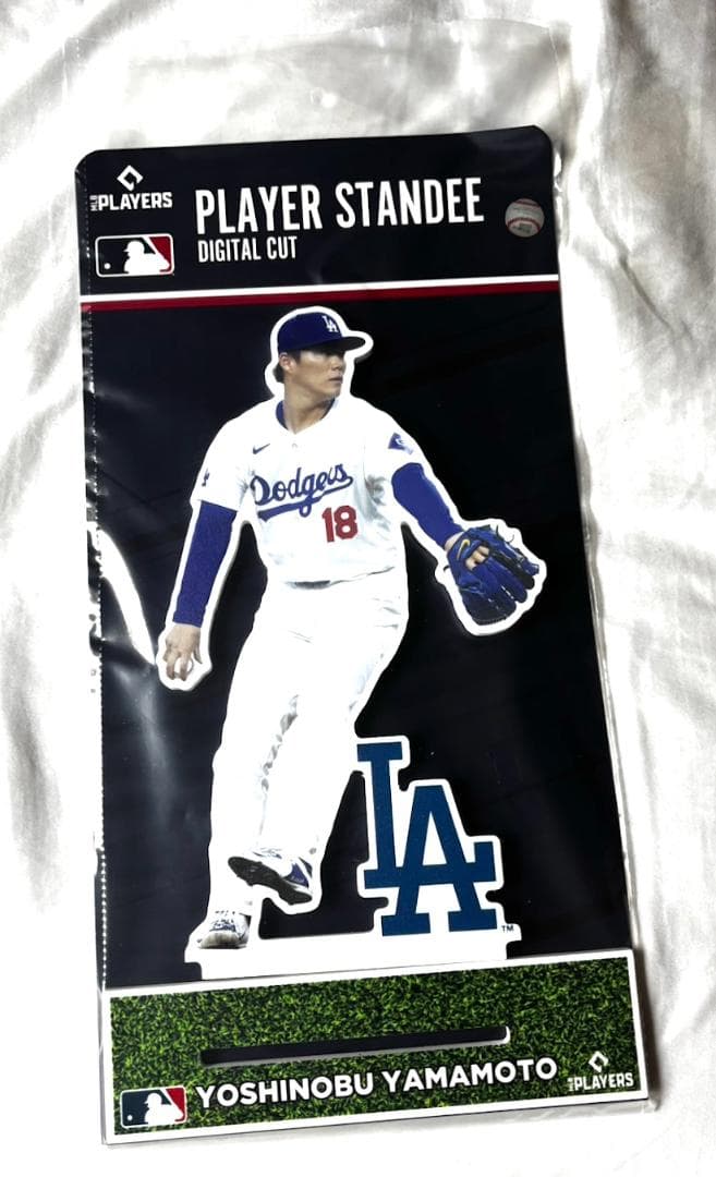 山本由伸 ロサンゼルス・ドジャース プレイヤースタンド フィギュア 高さ25cm