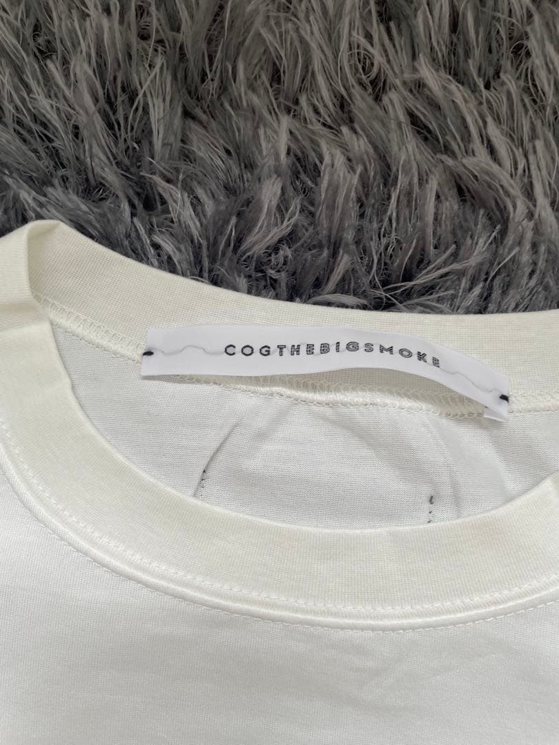 新品タグ付き　NOBLE COGTHEBIGSMOKE Tシャツ