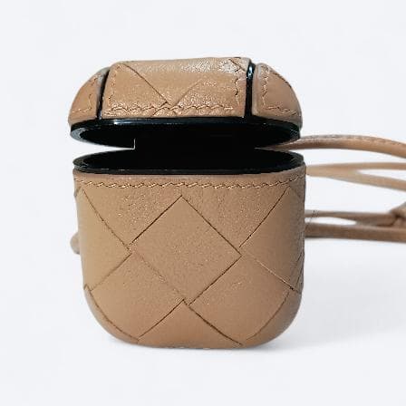 BOTTEGA VENETA 本革イントレ AirPodsケース ベージュ