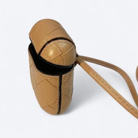 BOTTEGA VENETA 本革イントレ AirPodsケース ベージュ