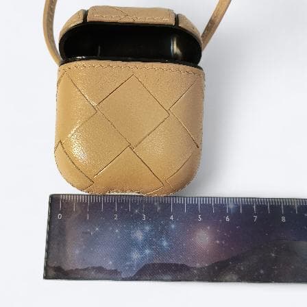 BOTTEGA VENETA 本革イントレ AirPodsケース ベージュ