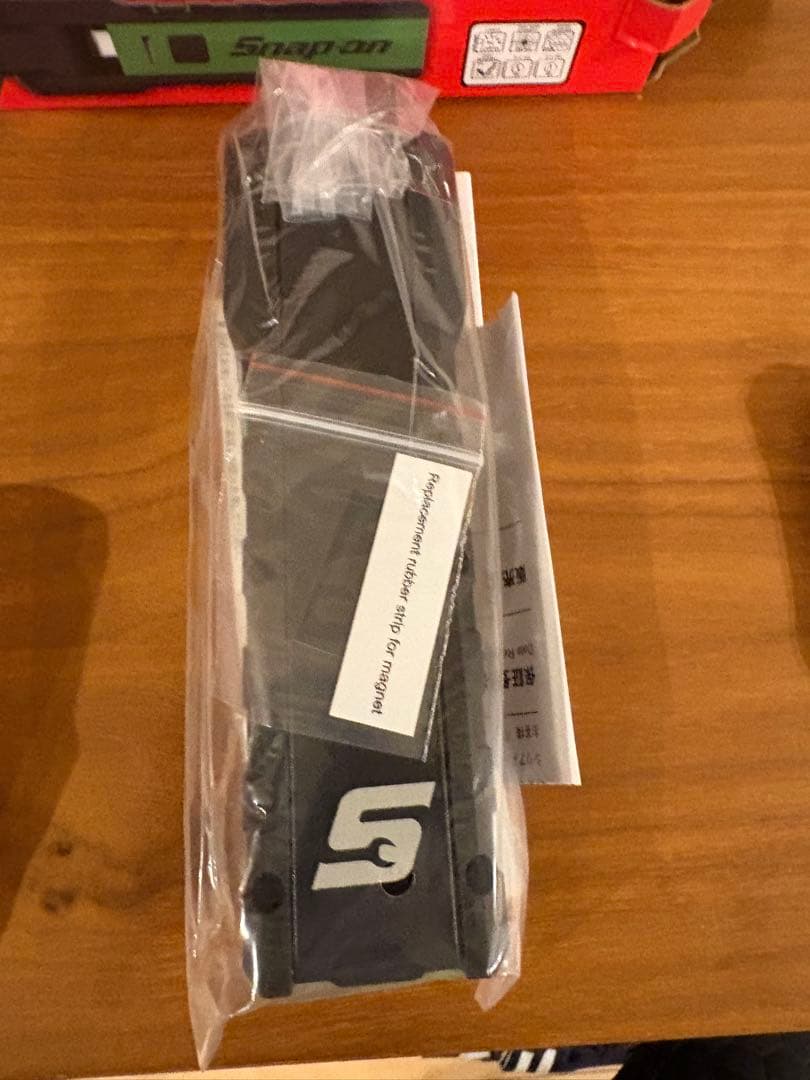 スナップオン　LEDワークライトECARBO42GAJ グリーン