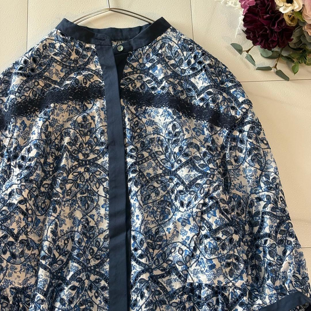 美品　lelian レース　シャツブラウス　青　刺繍　11号　花柄