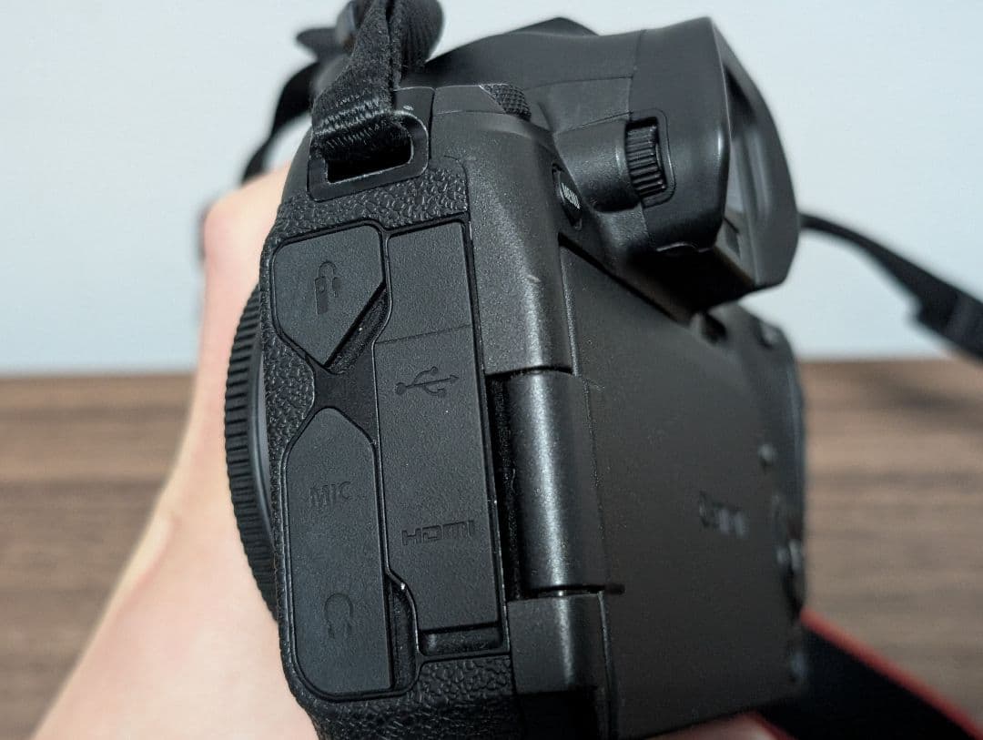 CANON EOS R ボディストラップ 充電器