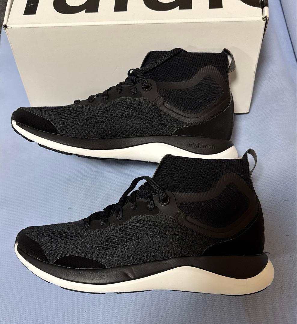 ルルレモン　ワークアウトシューズ