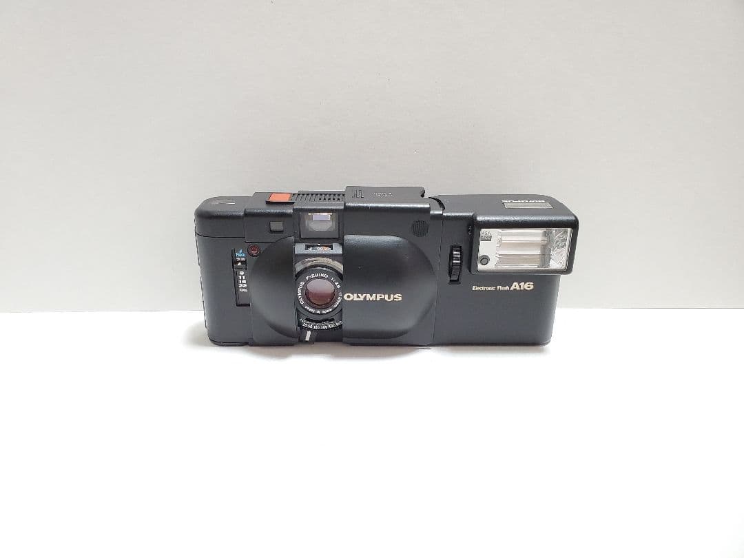 OLYMPUS XA + A16　フィルムカメラ