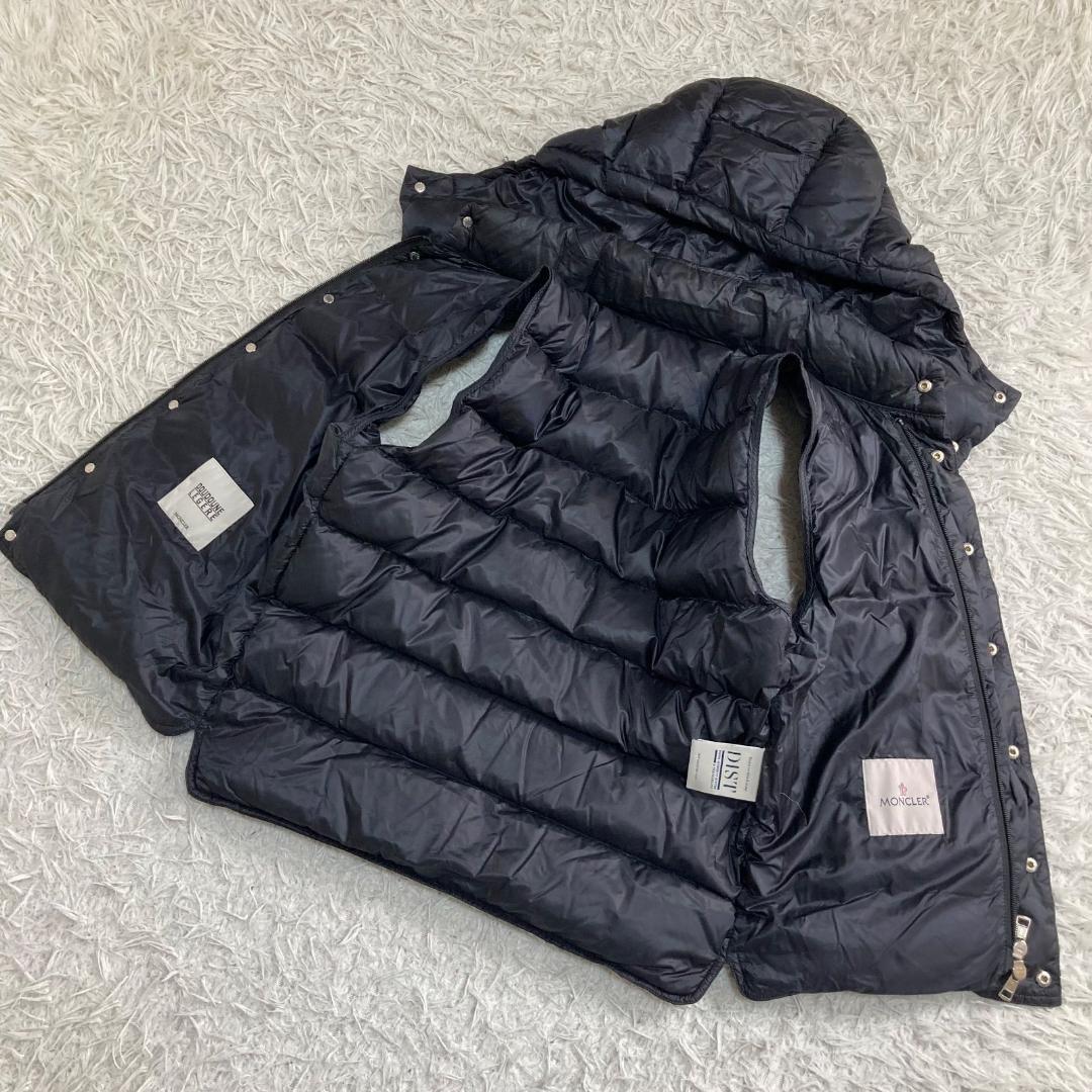 16714✨モンクレールBILLECART ダウンベスト フード ワッペンロゴ