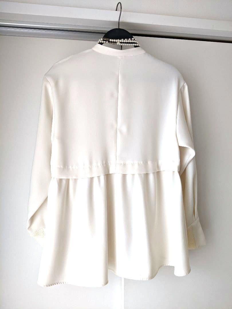 【極美品】CAST:　キャスト　ホワイト　ボタンアップシャツ　フレア　リブ袖　S