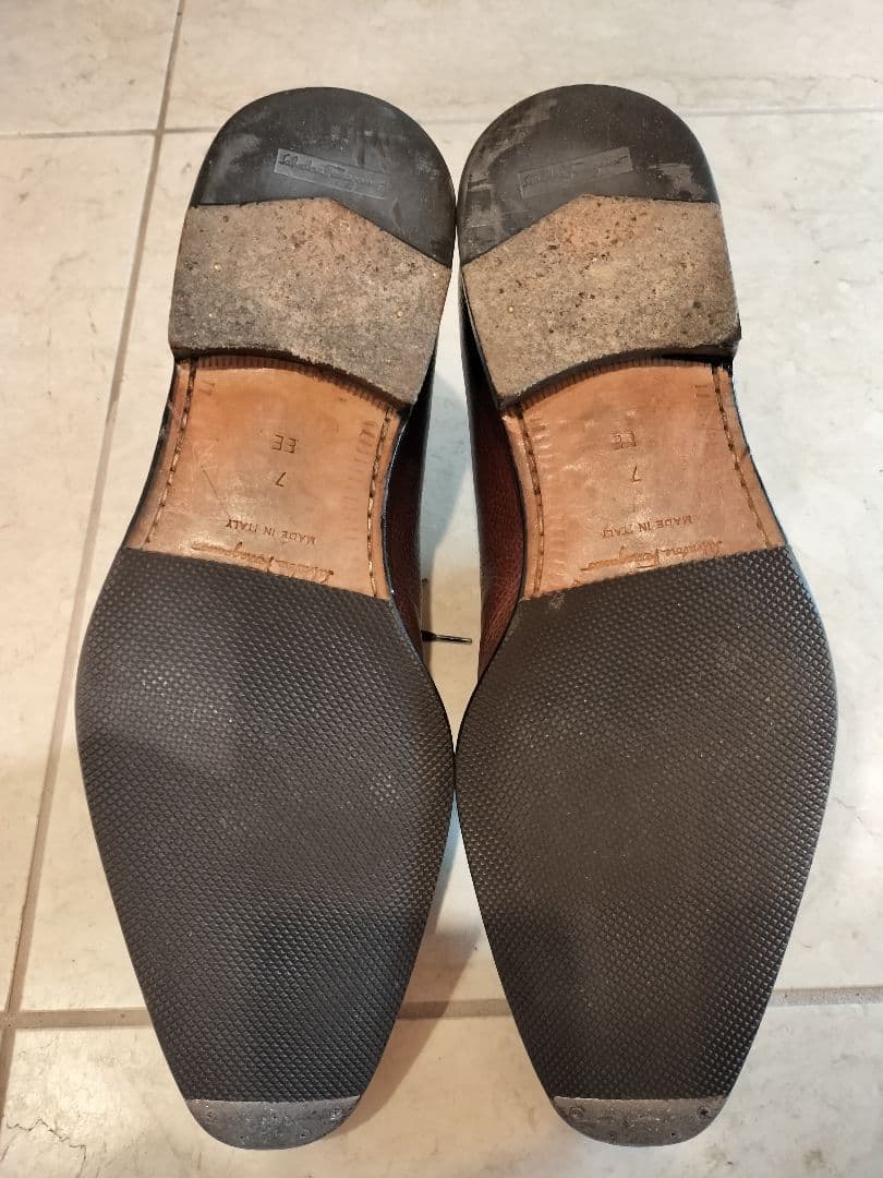 フェラガモ レザー ドレスシューズ