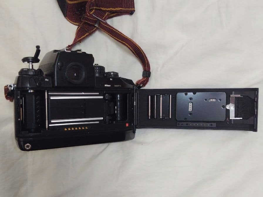 フィルムカメラ Nikon F4 + TC-16A + NIKKOR 50mm F1.4