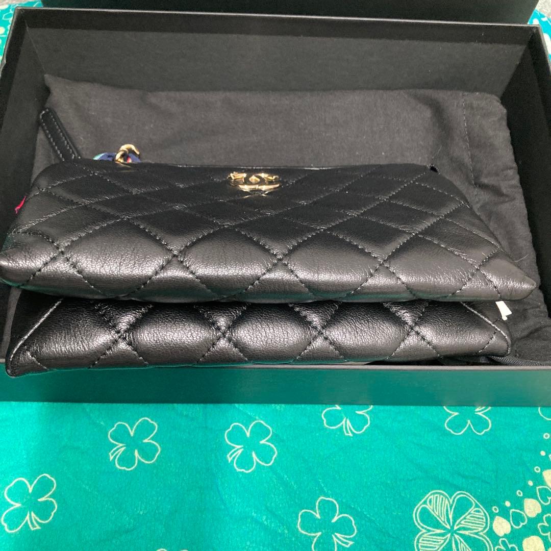 新品未使用☆CHANEL ブラック キルティング クラッチバッグ☆ポーチ☆