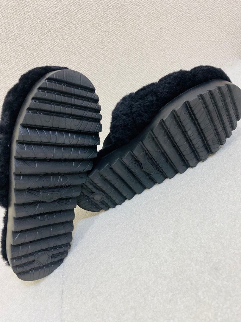 8343.【未使用品】UGG スーパーフラッフスリッパ SUPER FLUFF