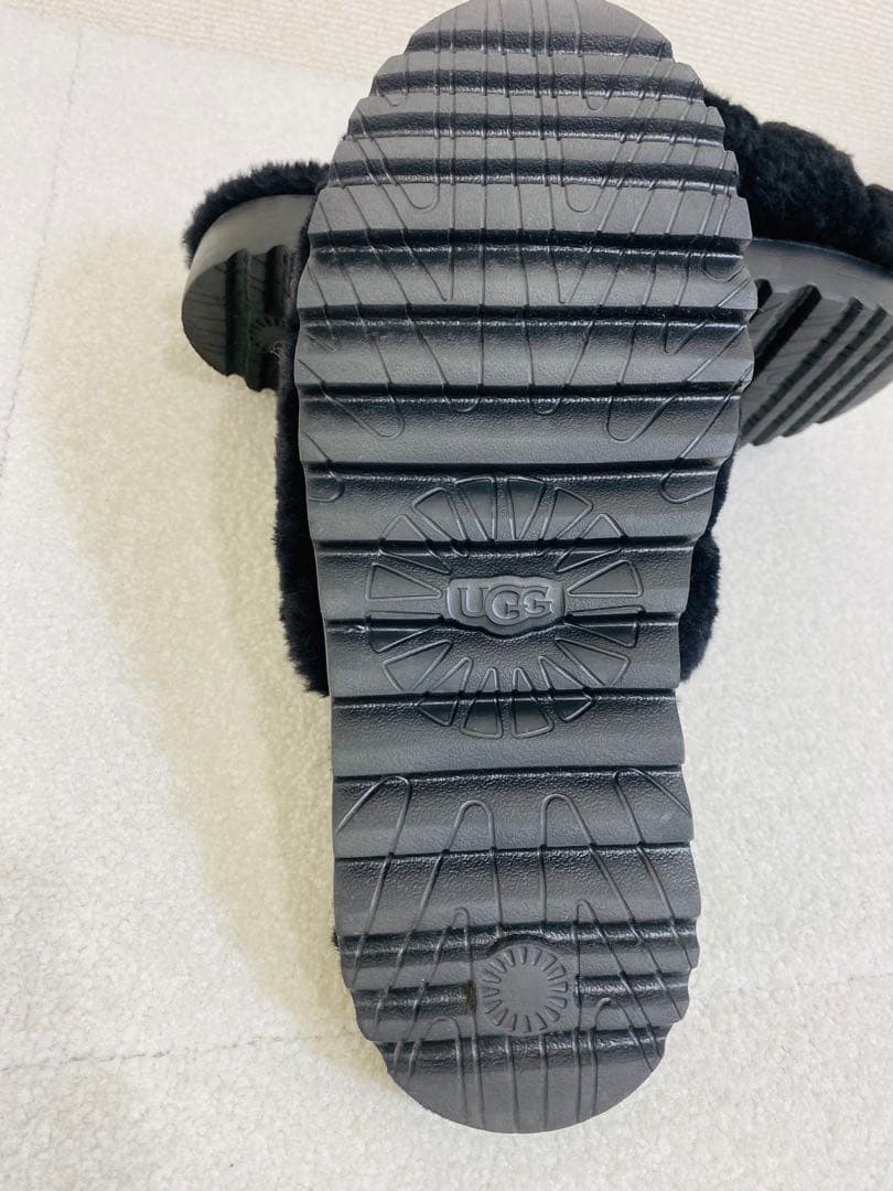 8343.【未使用品】UGG スーパーフラッフスリッパ SUPER FLUFF