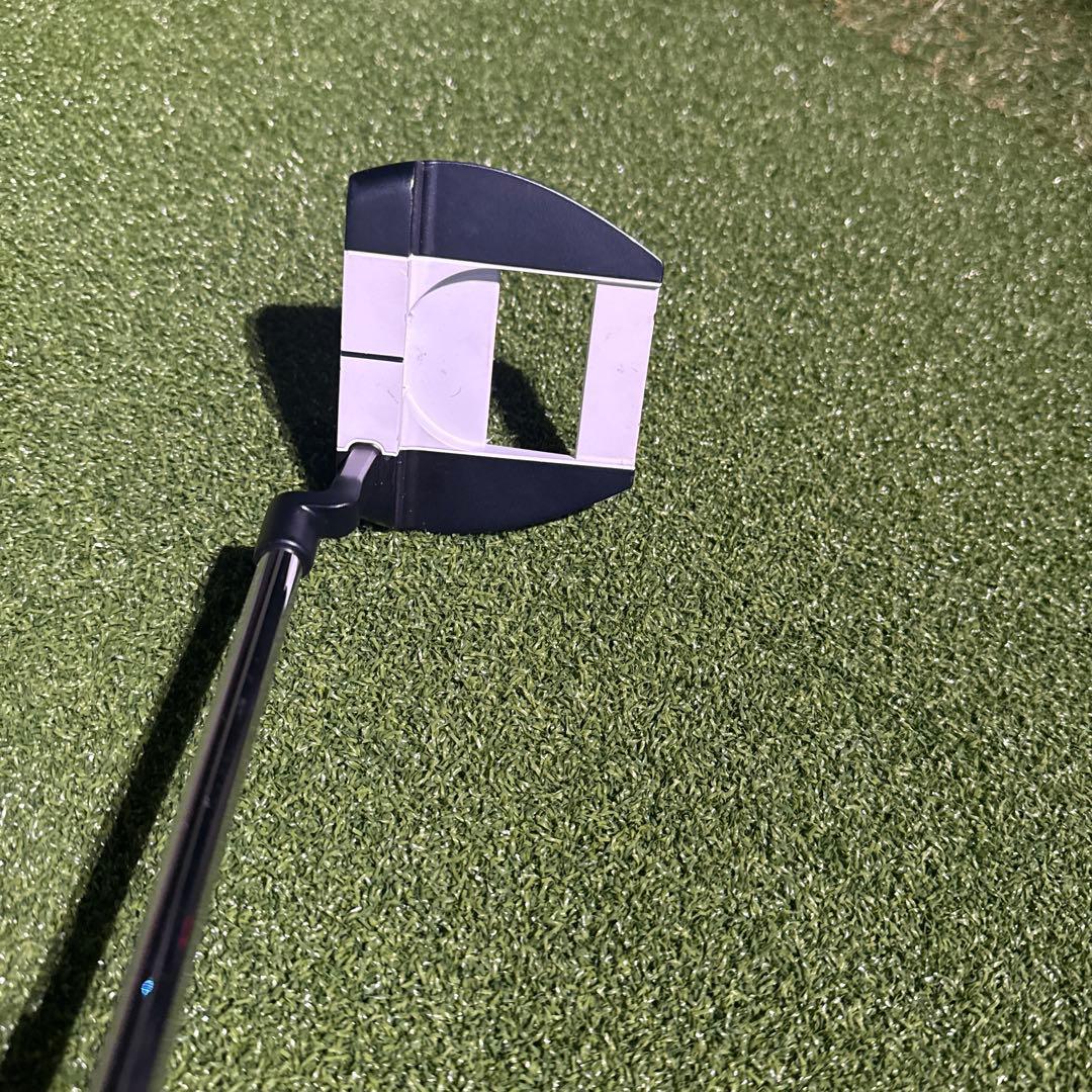 ODYSSEY JAILBIRD MINI CHパター 34インチ