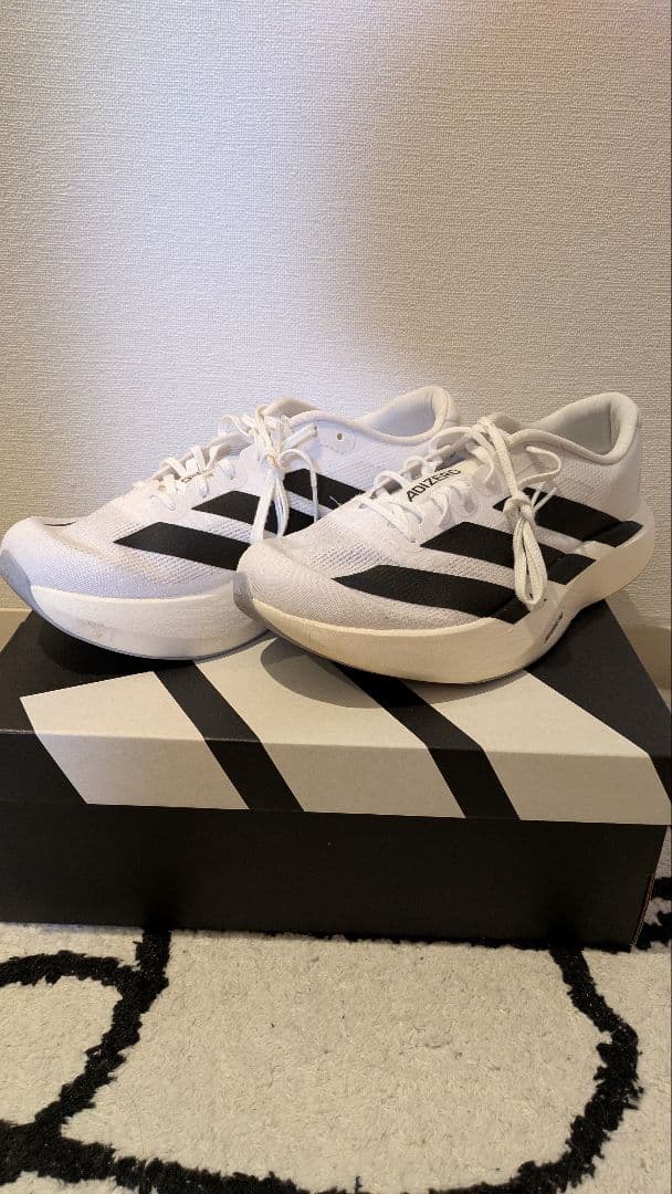 アディダス/アディゼロ EVO SL