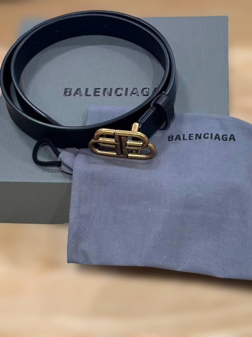 Balenciaga ゴールドバックル レザーベルト新品同様 箱 防塵袋付き