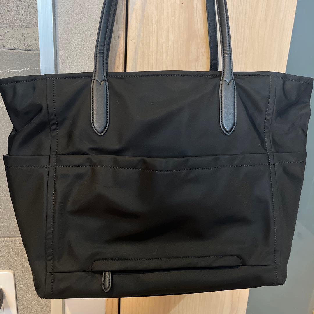 ケイトスペード　ナイロンバッグ　ブラッグ