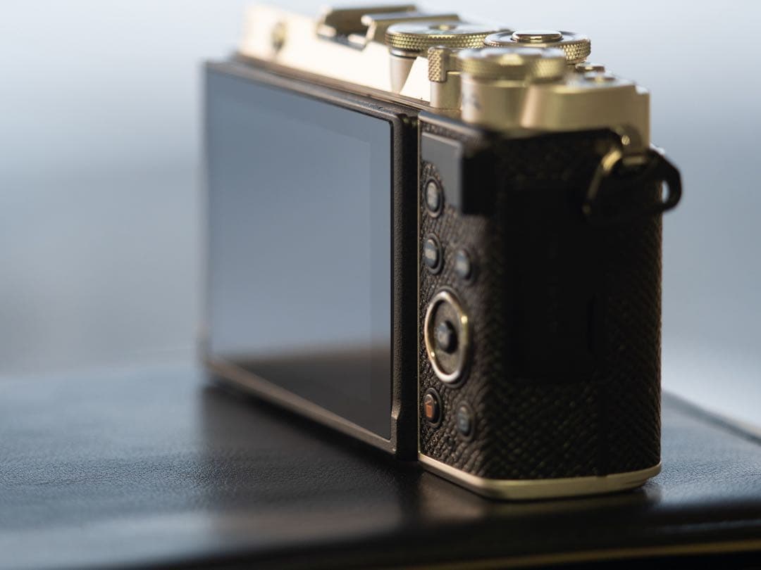 【当日発送】OLYMPUS PEN EP7 ミラーレス一眼 マイクロフォーサーズ