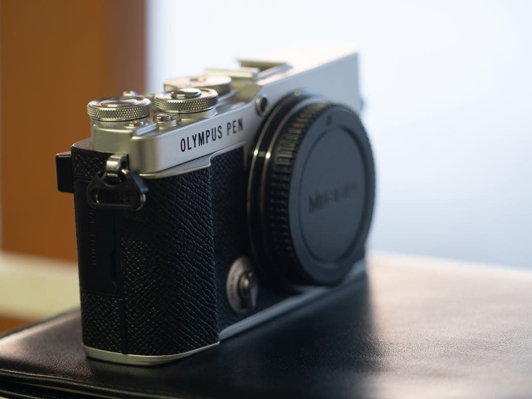 【当日発送】OLYMPUS PEN EP7 ミラーレス一眼 マイクロフォーサーズ