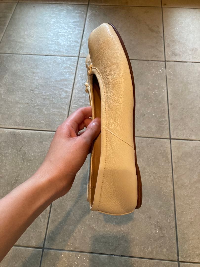 メゾンマルジェラ　タビバレエシューズ　ナチュラル