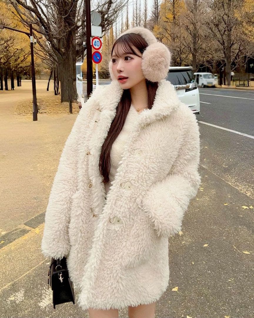 新品タグ付 Cherimi シェリミー プードルファーコート アイボリー F