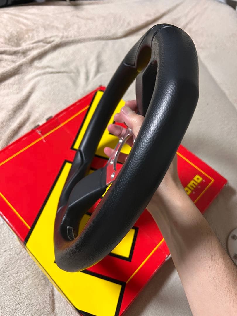 モモ コマンド 2R 320mm ステアリング MOMO COMMANDO 2R