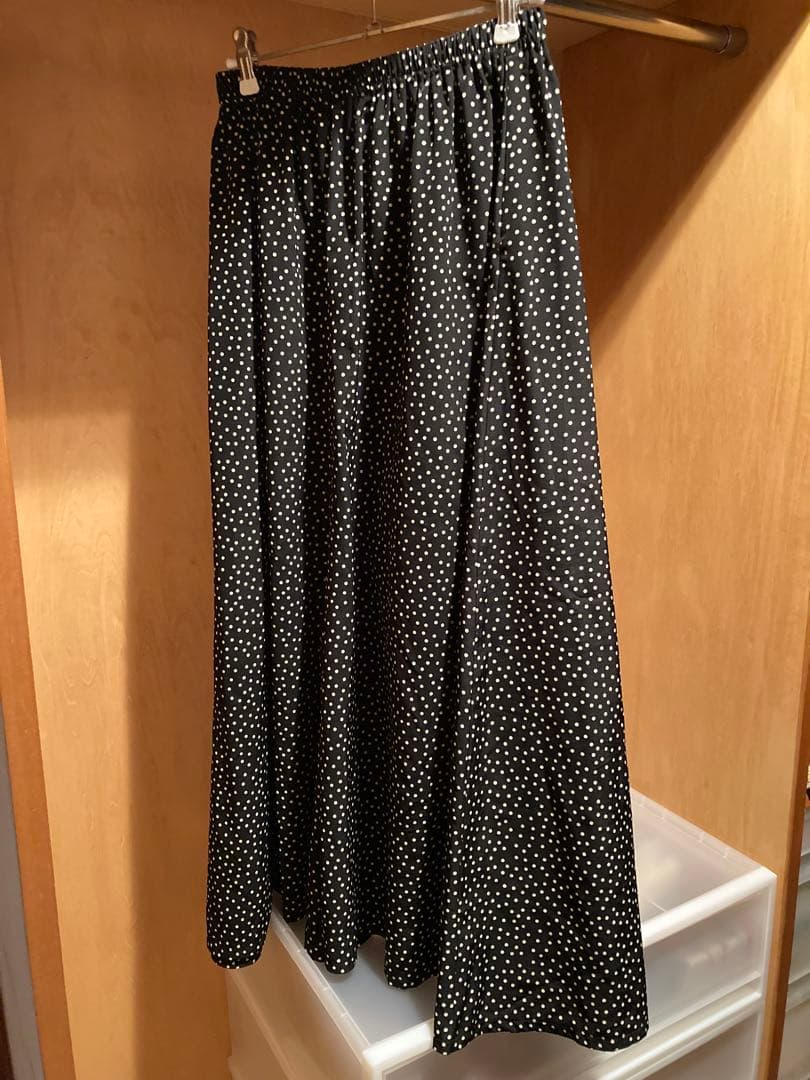 our ゆったりフレアワイドパンツ ドット柄
