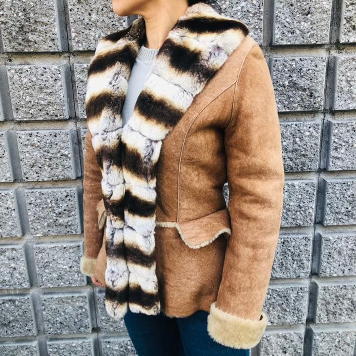 ☆デュアル ヴュー(DUAL VIEW)贅沢な総毛皮コート　サイズ40