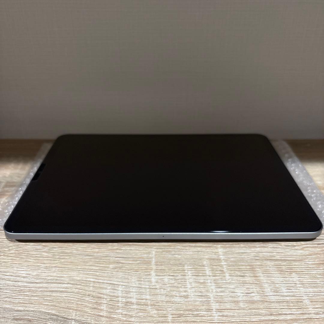 美品 iPad Pro 11インチ 128GB 第4世代 スペースグレー ESR