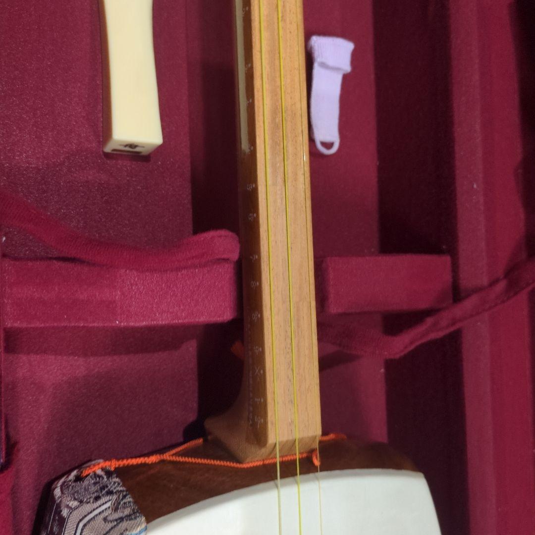 中古三味線　中棹　ハードケース付き　すぐ弾けます