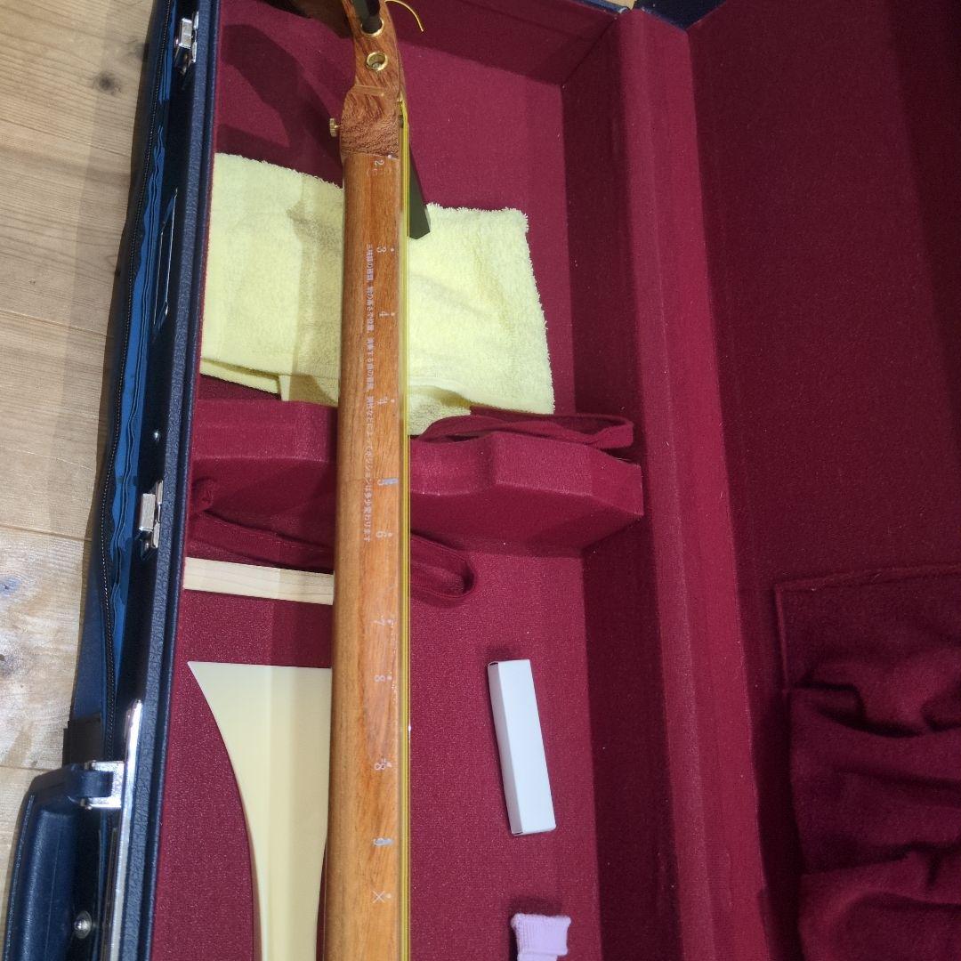 中古三味線　中棹　ハードケース付き　すぐ弾けます