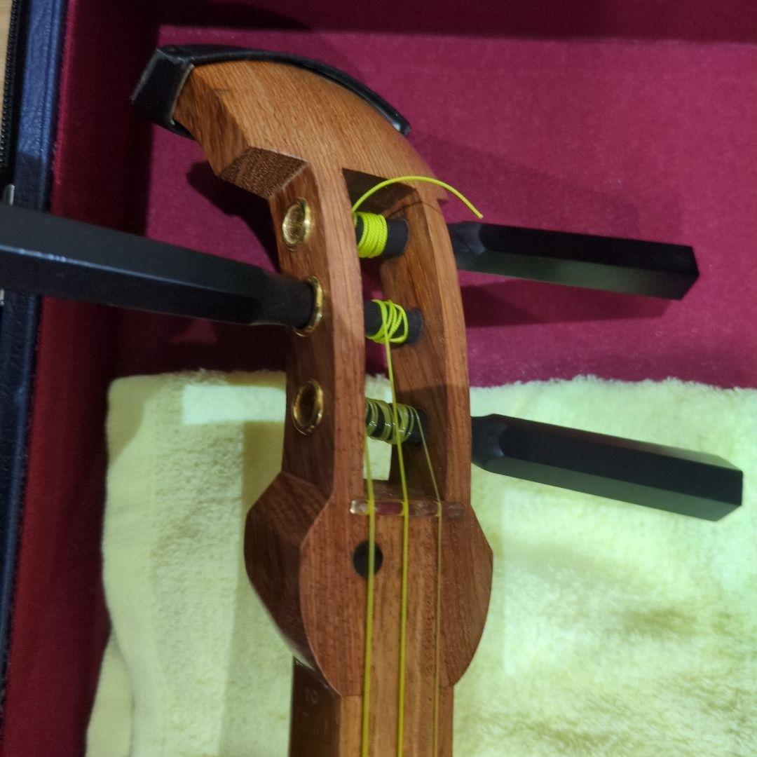 中古三味線　中棹　ハードケース付き　すぐ弾けます