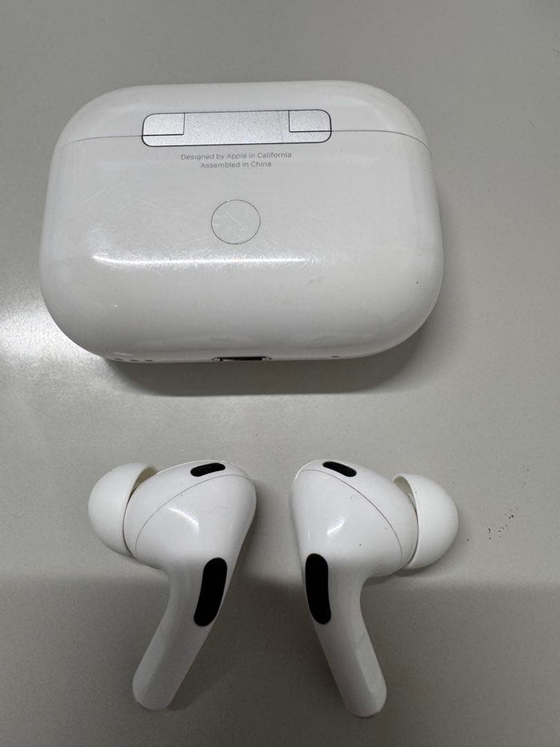 AirPods Pro 2 MagSafe対応 美品 FCRBケース付き