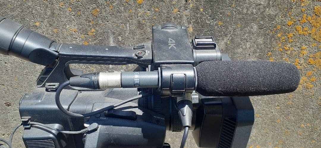 業務用 ビデオ 4K SONY FDR-AX1 三脚 フルセット【美品】