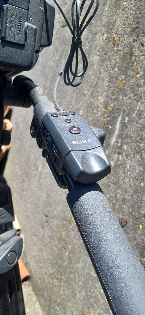 業務用 ビデオ 4K SONY FDR-AX1 三脚 フルセット【美品】