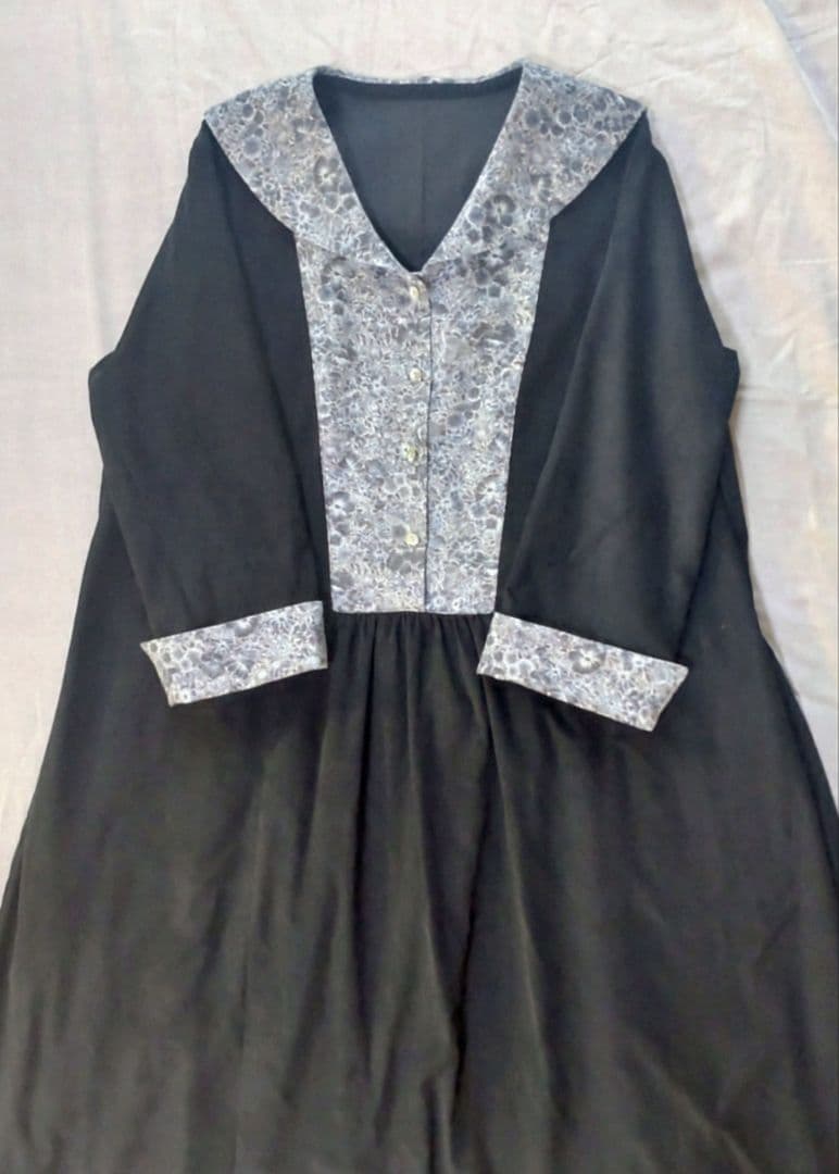 ちくわ　セーラーカラーワンピース