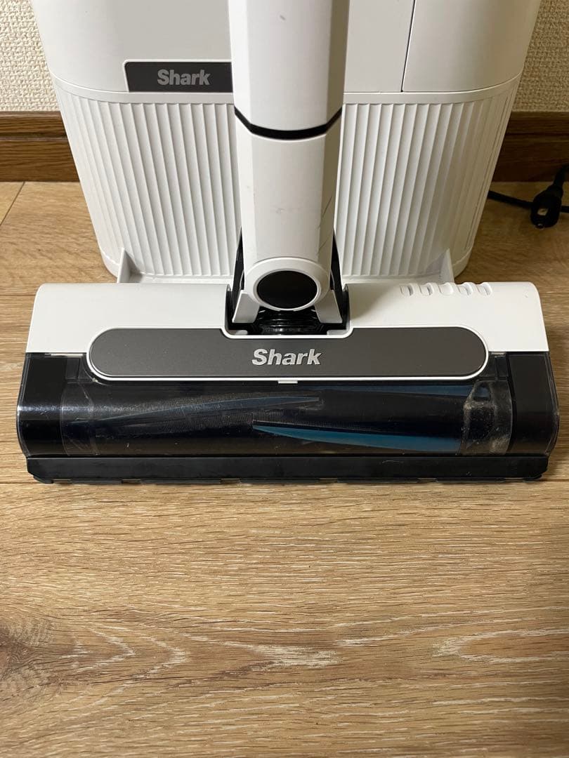 【美品】シャーク 掃除機 EVOPOWER SYSTEM STD+ ノズル3個付