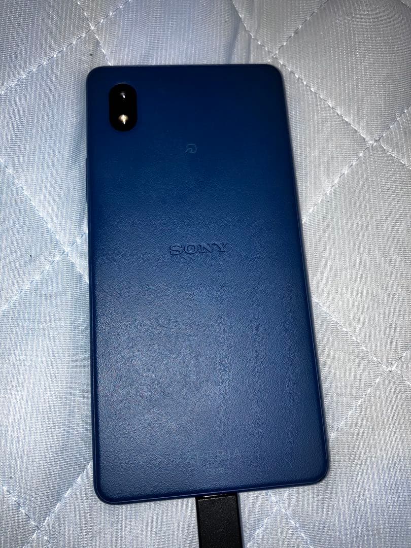 Sony Xperia SOG08 スマートフォン本体