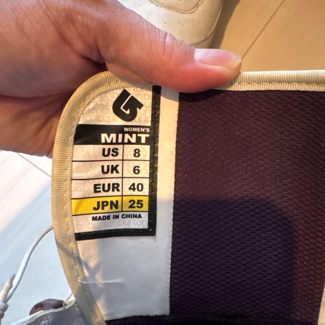 Mint スノーボードブーツ 女性用