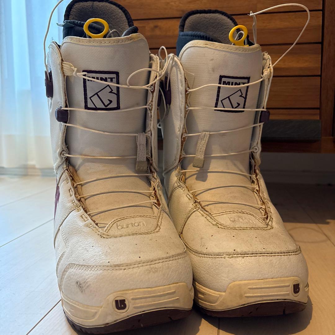 Mint スノーボードブーツ 女性用