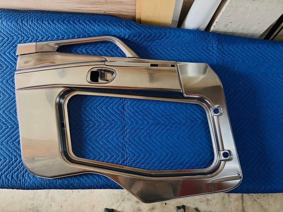 スーパーグレート★三菱★フソー★デコトラ ★プロフィア★内張り★メッキ★ギガ