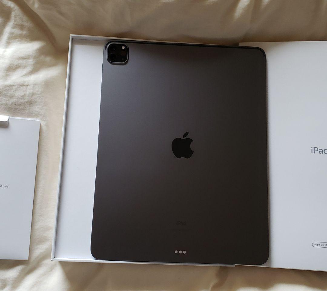 iPad Pro 12.9インチ（第4世代、256GB 、アップルペンシルつき）